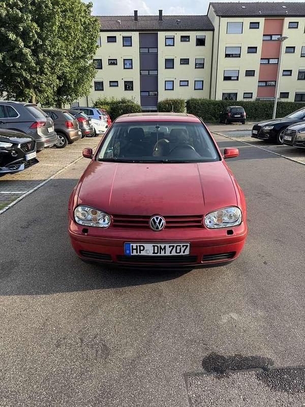 Rot Gebraucht 2003 VW Golf IV Trendline Limousine | 950 € (Superpreis) - Bild 1/4