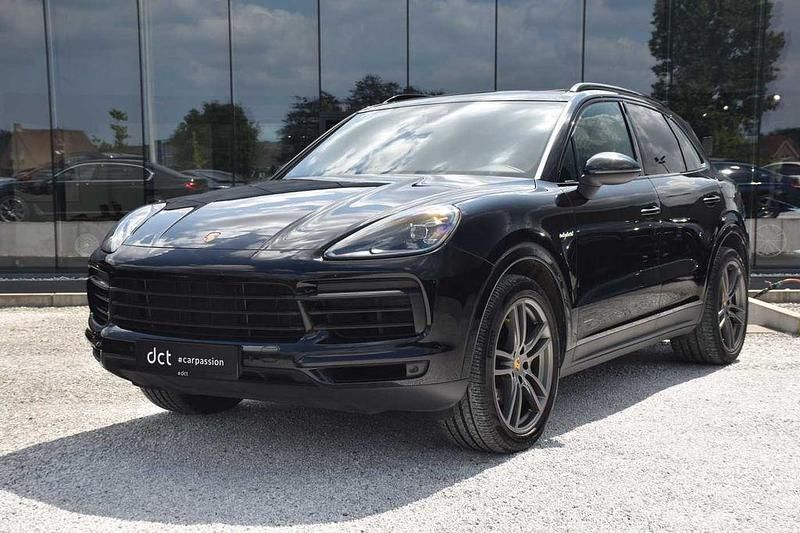 Schwarz Gebraucht 2018 Porsche Cayenne Chrono SUV | 62.900 € - Bild 1/4
