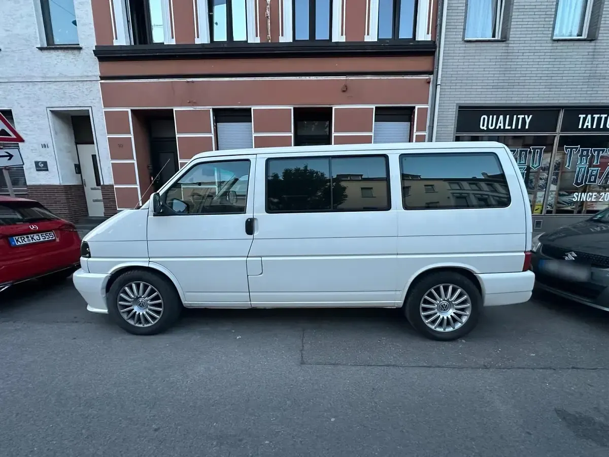 Gebraucht VW Caravelle 102 PS (75 kW) 1987 Weiß Van / Kleinbus