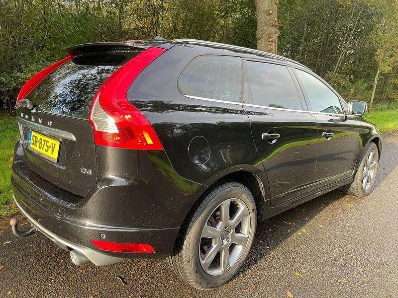 Gebraucht Volvo XC60 Summum 181 PS (133 kW) 2013 Schwarz SUV