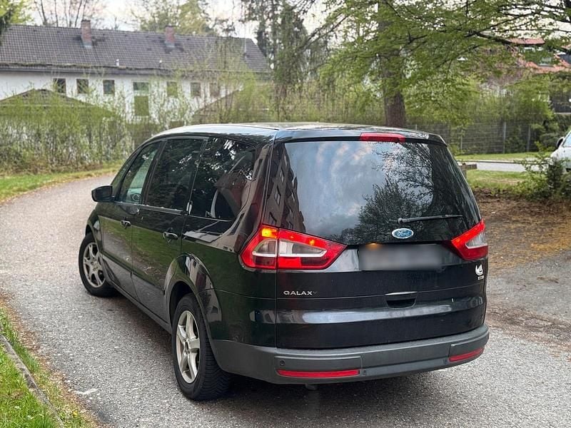 Second-hand Ford Galaxy 140 CP (102 kW) 2007 Andere farben Monovolum