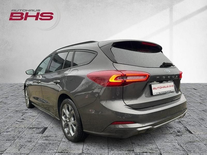 Gebraucht Ford Focus ST-Line 125 PS (91 kW) 2024 Magnetic (grau) Kombi