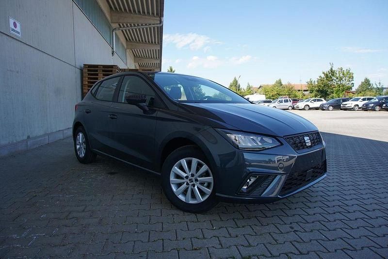 Neu Seat Ibiza Style 95 PS (69 kW) 2025 Grau Limousine