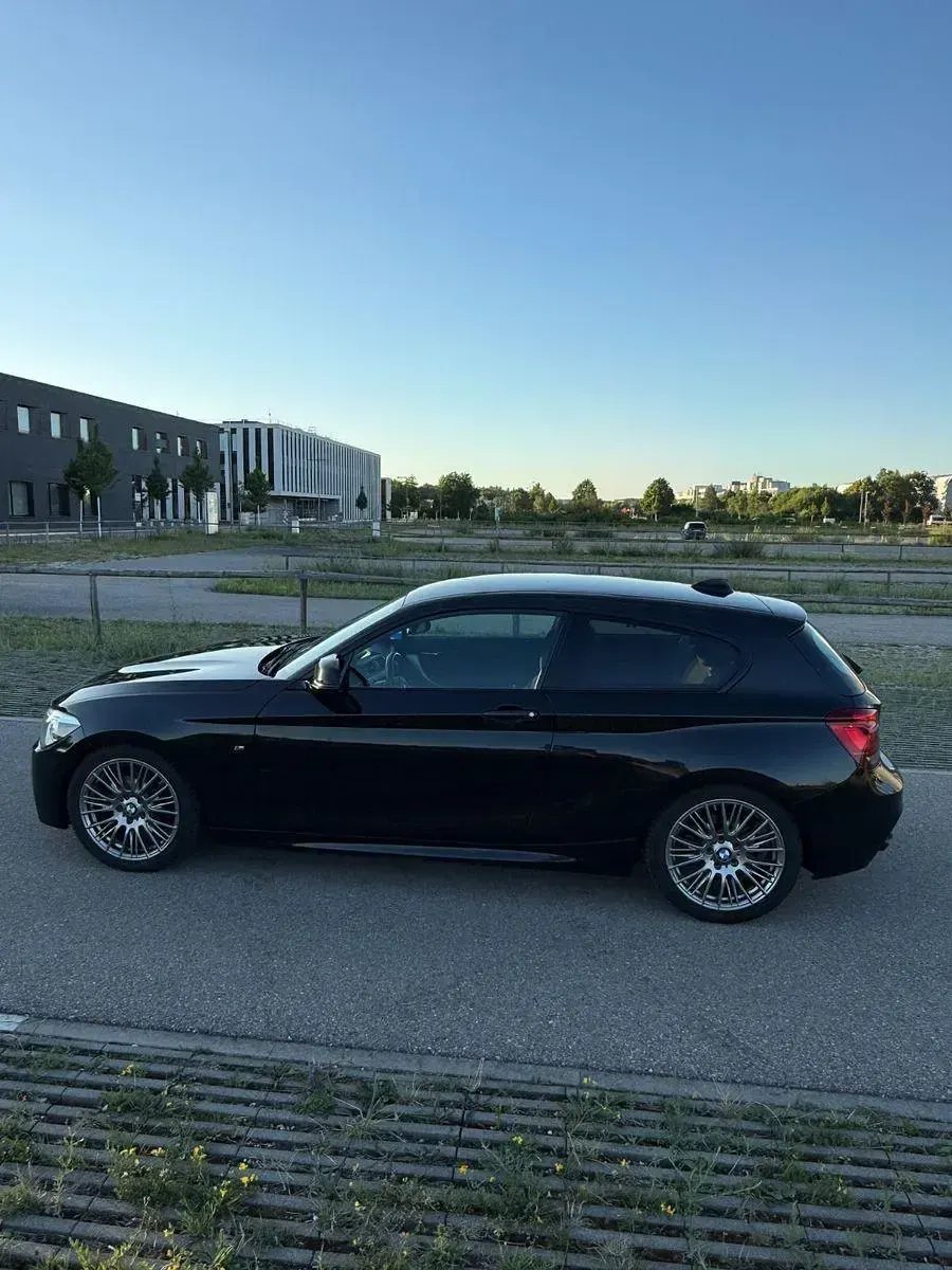 Gebraucht BMW 120 M Sport 184 PS (135 kW) 2014 Schwarz Kleinwagen