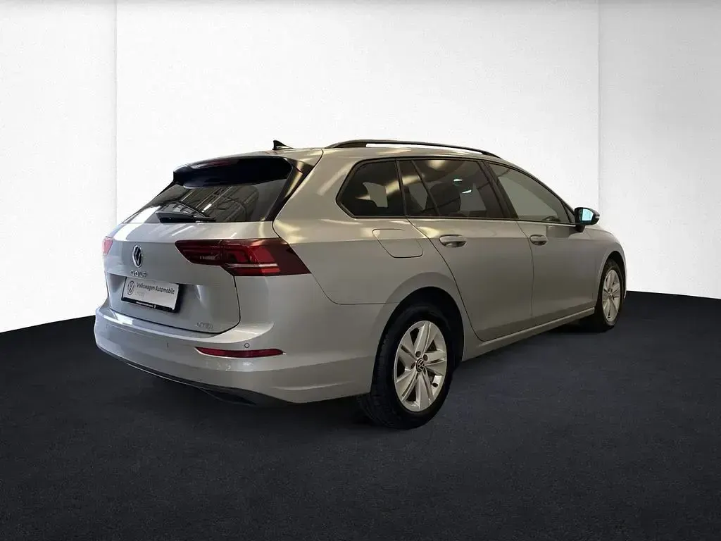 Gebraucht VW Golf VIII Life 116 PS (85 kW) 2025 Silber Kombi