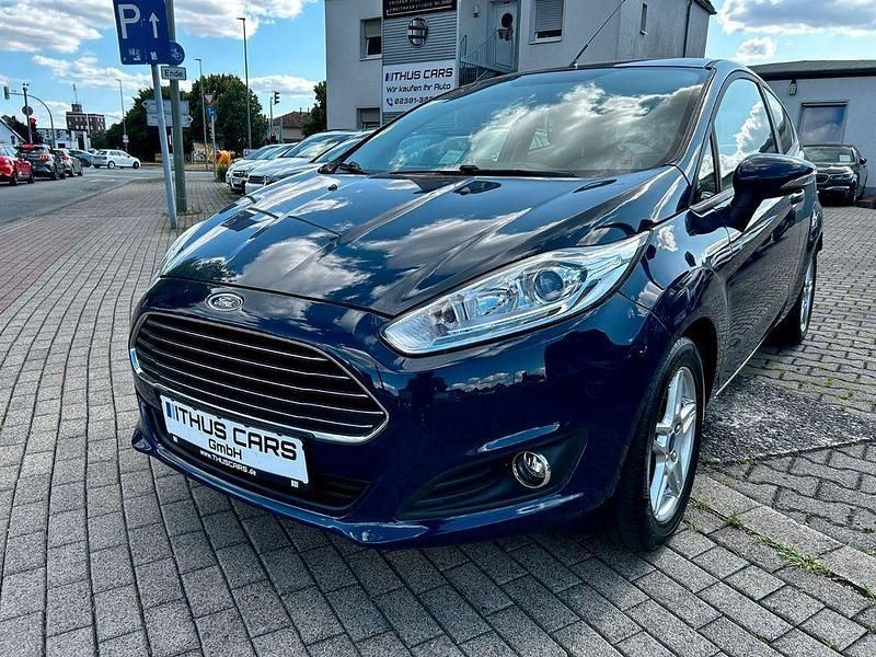 Blau Gebraucht 2014 Ford Fiesta Ambiente Kleinwagen | 5.490 € (Fairer Preis) - Bild 1/4