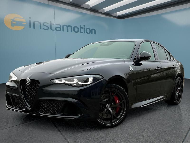 Schwarz Neu 2025 Alfa Romeo Giulia Limousine | 92.399 € (Fairer Preis) - Bild 1/4