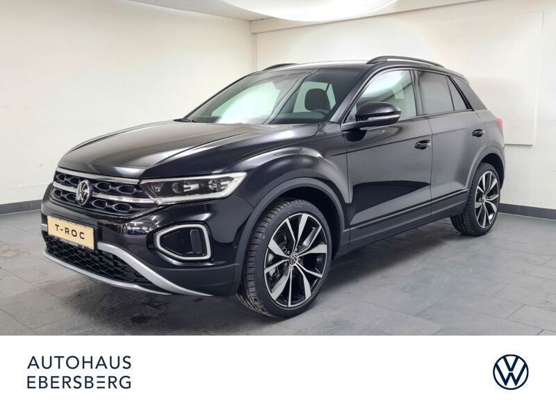 Deep black perleffekt Neu 2024 VW T-Roc Style SUV | 42.820 € (Etwas zu teuer) - Bild 1/4