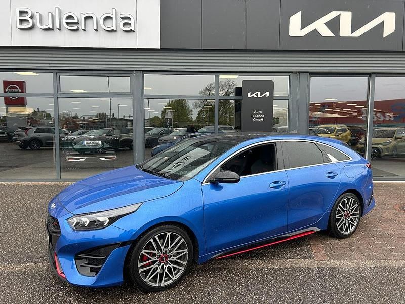 Gebraucht Kia ProCeed Comfort 204 PS (150 kW) 2023 Blau Kombi