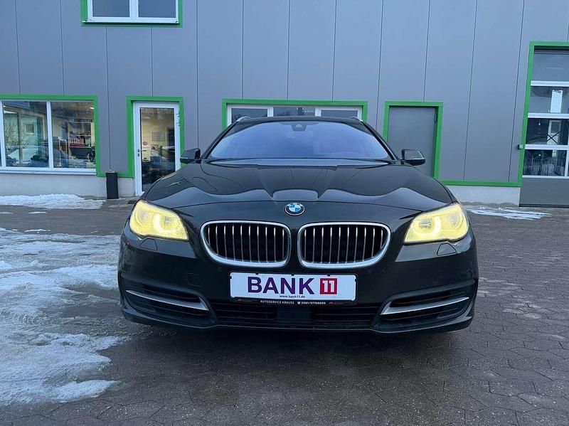 Gebraucht BMW 530 258 PS (189 kW) 2016 Jatoba metallic Kombi