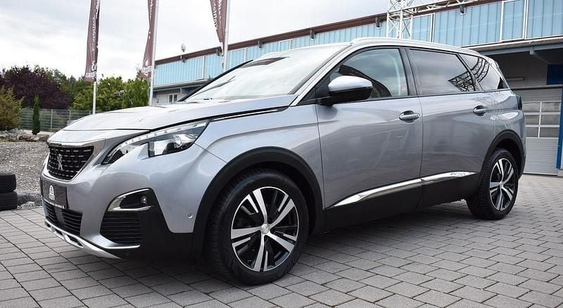 Gebraucht Peugeot 5008 Allure 179 PS (131 kW) 2019 Grau Van / Kleinbus
