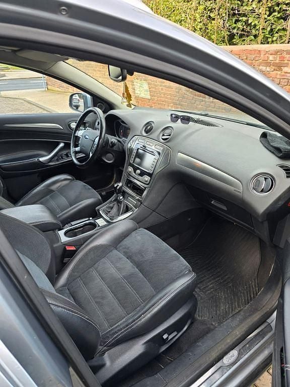 Gebraucht Ford Mondeo Titanium S 175 PS (128 kW) 2008 Silber Limousine