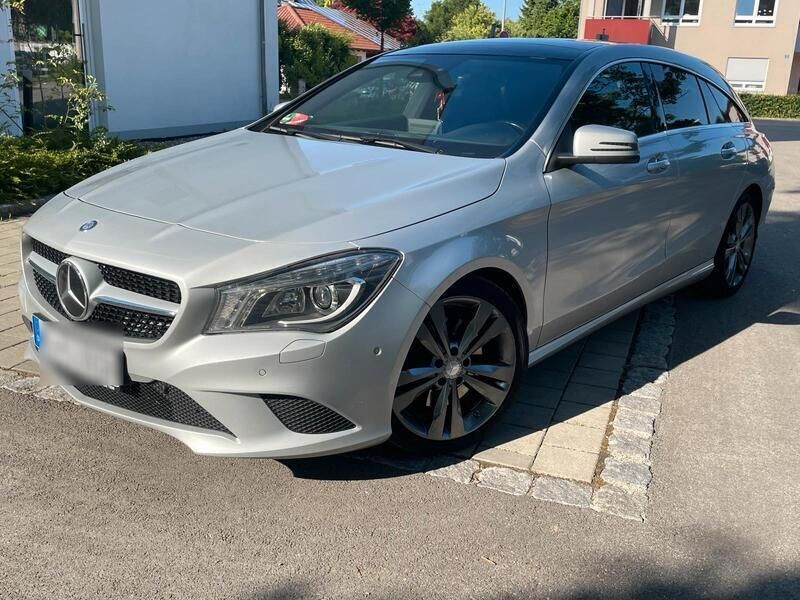 Silber Gebraucht 2014 Mercedes 250 Kombi | 15.900 € - Bild 1/4