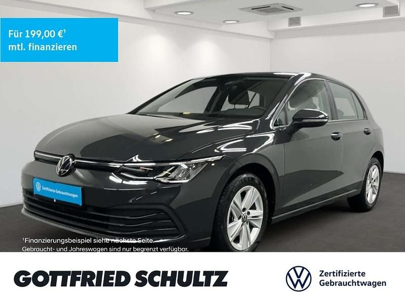 Grau Gebraucht 2022 VW Golf VIII Life Limousine | 19.290 € (Fairer Preis) - Bild 1/3
