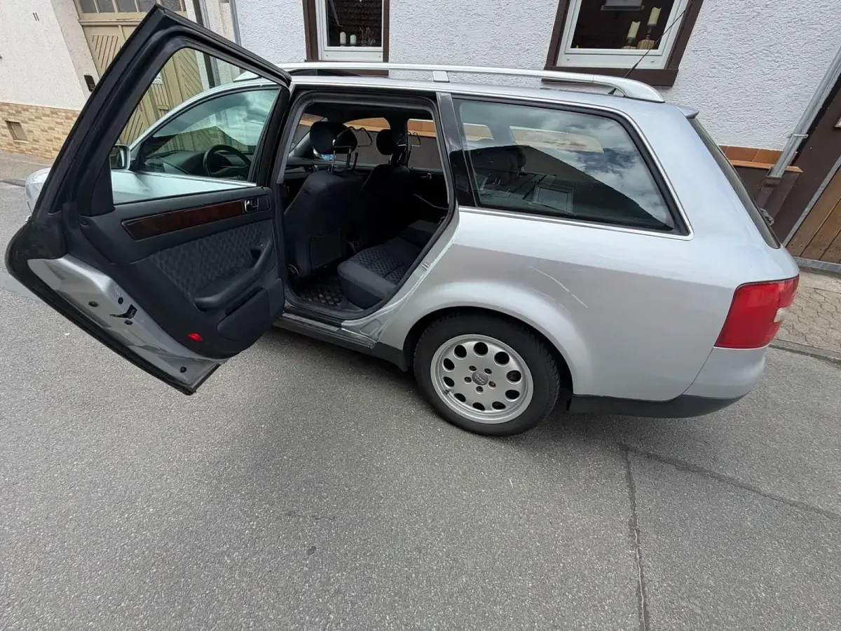 Gebraucht Audi A6 165 PS (121 kW) 2000 Silber Kombi