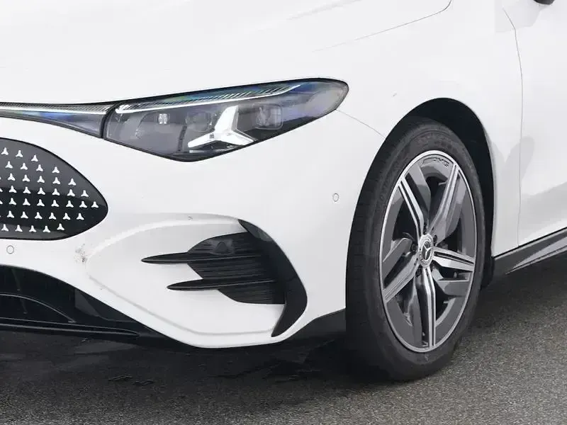 Gebraucht Mercedes CLA 250+ AMG 200 kW (272 PS) 2025 Weiß Limousine