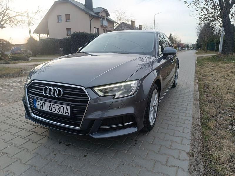 Gebraucht Audi A3 S-Line 150 PS (110 kW) 2019 Grau Limousine