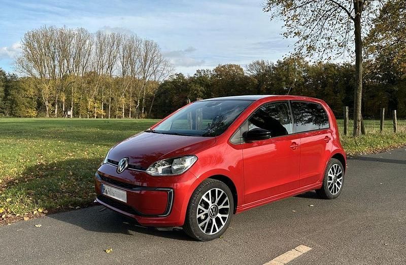 Rot Gebraucht 2022 VW e-up! Style Kleinwagen | 15.200 € (Fairer Preis) - Bild 1/4