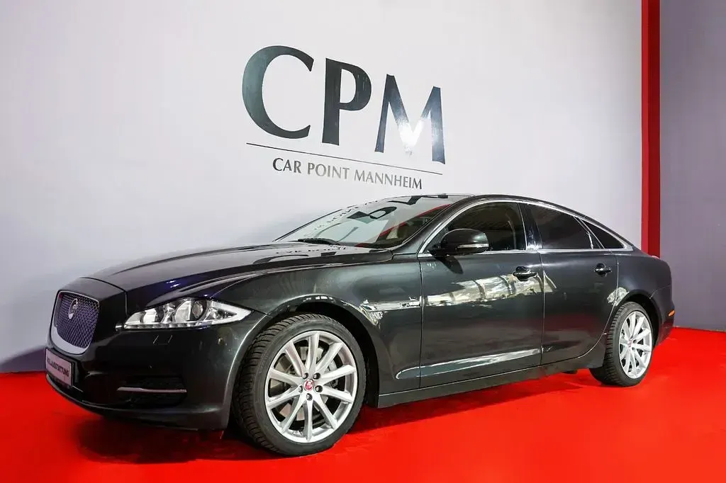 Gebraucht Jaguar XJ Premium Luxury 275 PS (202 kW) 2014 Stratus grey Limousine