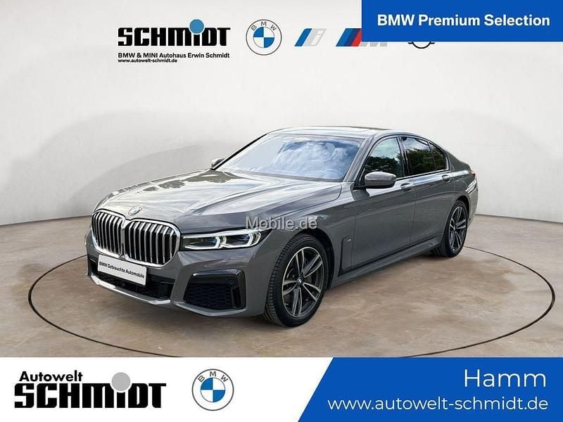 Grau Gebraucht 2021 BMW 740 Sport Line Limousine | 58.790 € (Etwas zu teuer) - Bild 1/4