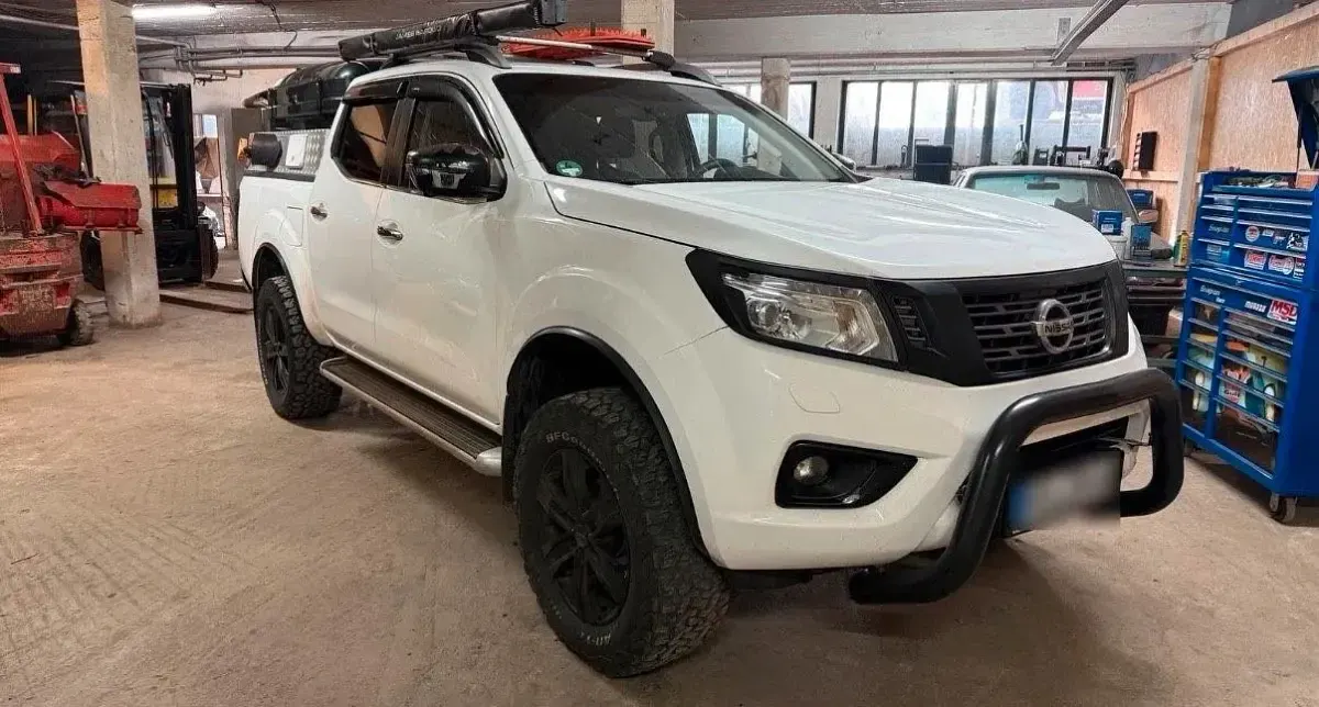 Gebraucht Nissan Navara N-Guard 190 PS (139 kW) 2017 Weiß Pickup