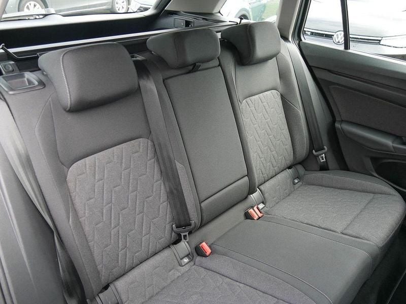 Gebraucht VW Golf VIII 116 PS (85 kW) 2025 Delfingrau metallic Kombi