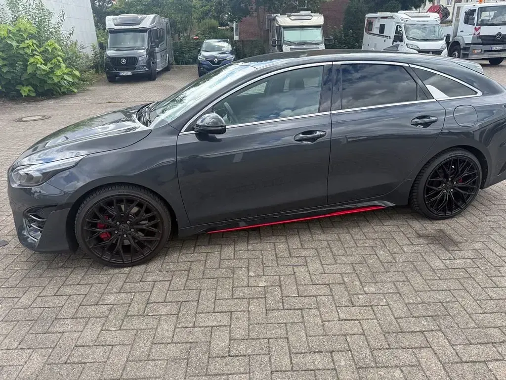 Gebraucht Kia ProCeed GT 204 PS (150 kW) 2023 Grau Kombi