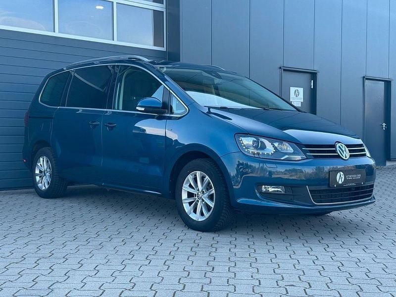 Blau Gebraucht 2015 VW Sharan Ocean Van / Kleinbus | 17.990 € (Guter Preis) - Bild 1/4