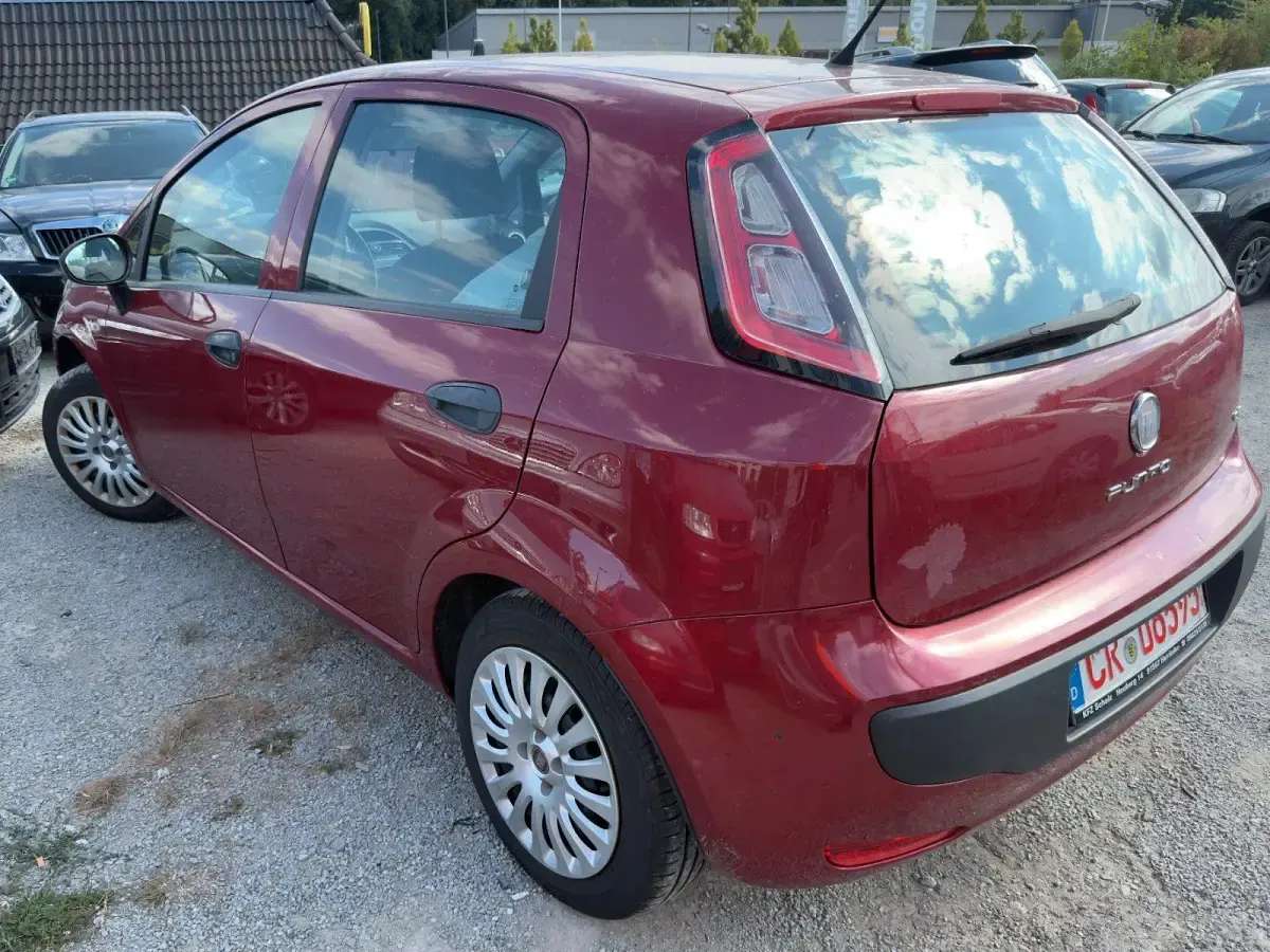 Gebraucht Fiat Punto 77 PS (56 kW) 2010 Rot Kleinwagen