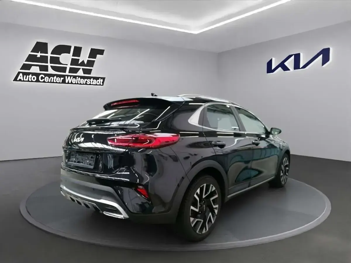 Neu Kia XCeed Vision 150 PS (110 kW) 2026 Zilinaschwarz SUV