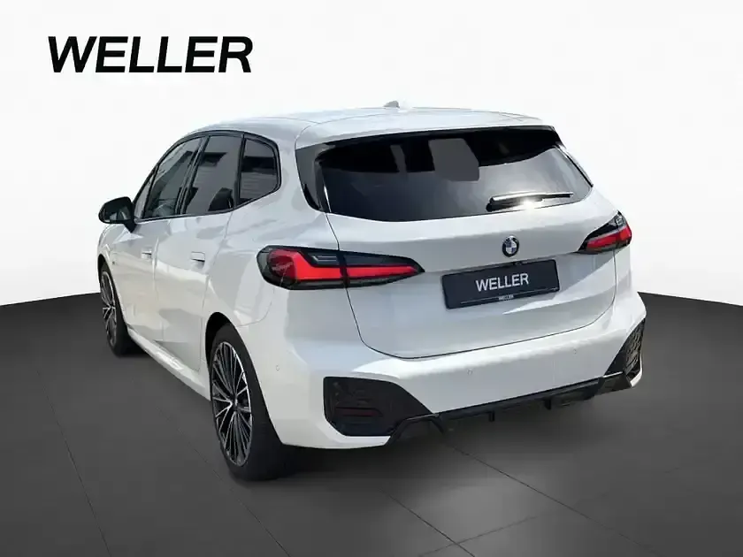 Gebraucht BMW 223 Active Tourer M Sport 218 PS (160 kW) 2025 Weiss Van / Kleinbus