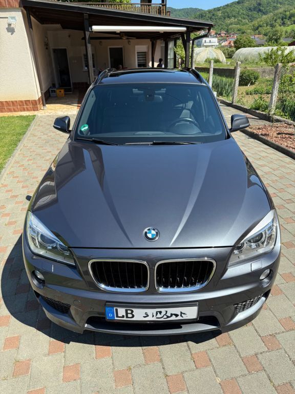 Grau Gebraucht 2012 BMW X1 M Sport SUV | 15.900 € (Teuer) - Bild 1/4