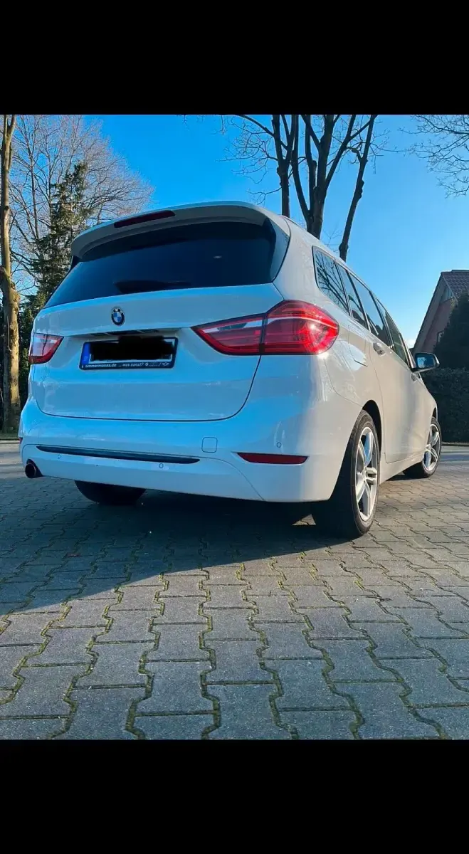 Gebraucht BMW 218 Gran Tourer 150 PS (110 kW) 2016 Weiß Van / Kleinbus
