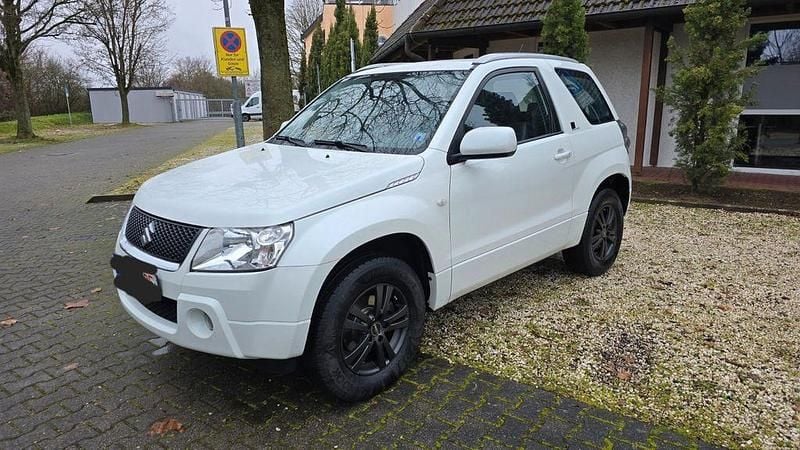 Gebraucht Suzuki Grand Vitara 106 PS (77 kW) 2007 Weiß SUV