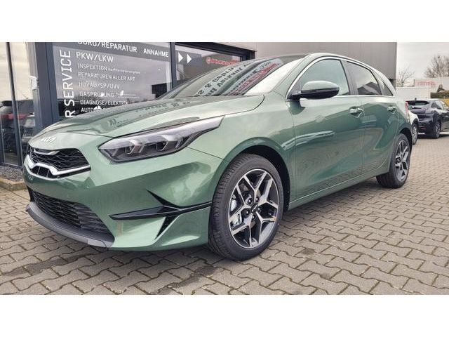 Neu Kia Ceed Platinum 140 PS (102 kW) 2025 Kleinwagen