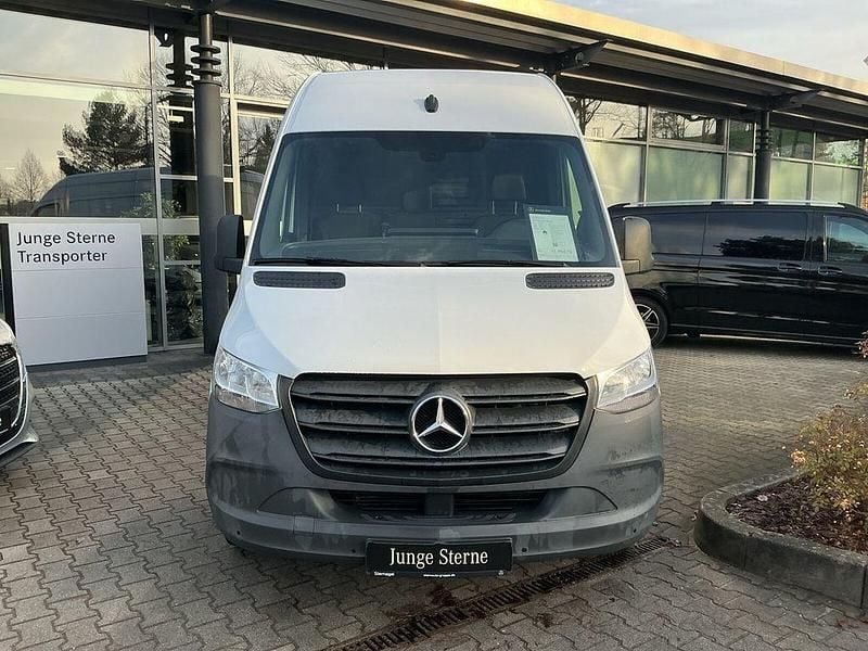 Gebraucht Mercedes Sprinter 163 PS (119 kW) 2020 Arktikweiß Van