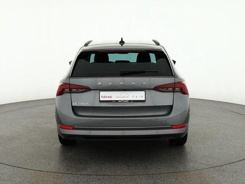 Gebraucht Skoda Octavia 150 PS (110 kW) 2024 Grau Kombi