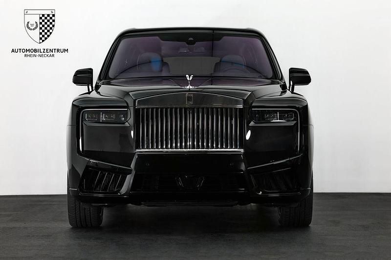 Neu Rolls Royce Cullinan 571 PS (419 kW) 2025 Black diamond SUV