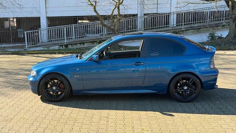 Gebraucht BMW 325 192 PS (141 kW) 2001 Blau Coupé