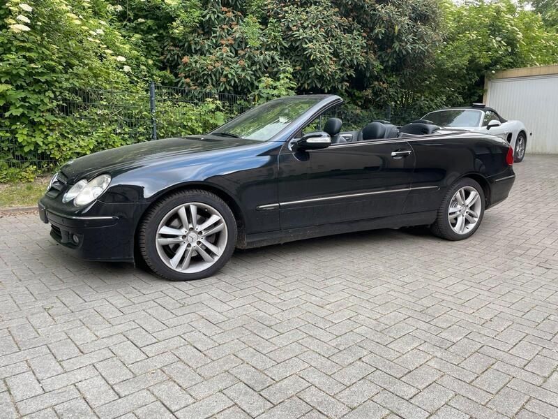 Schwarz Gebraucht 2005 Mercedes CLK280 Cabrio | 9.999 € (Fairer Preis) - Bild 1/4