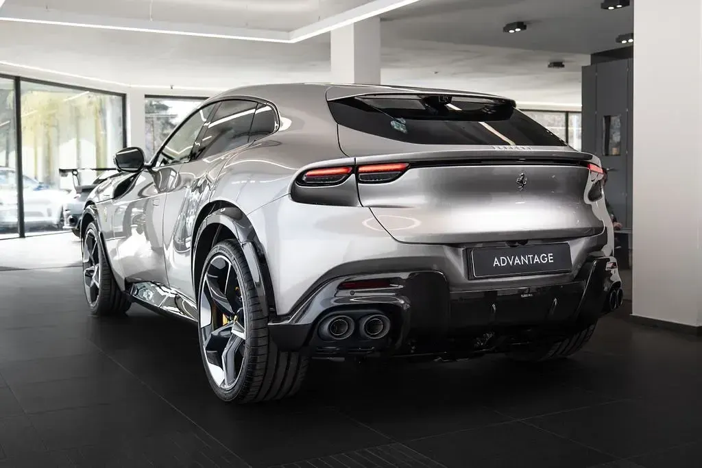 Neu Ferrari Purosangue 725 PS (533 kW) 2025 Grau SUV