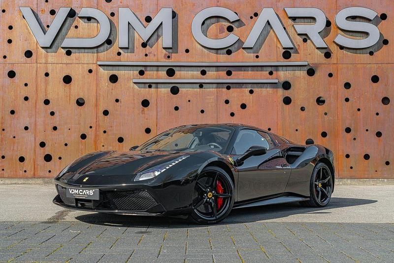Gebraucht Ferrari 488 669 PS (492 kW) 2017 Schwarz Cabrio