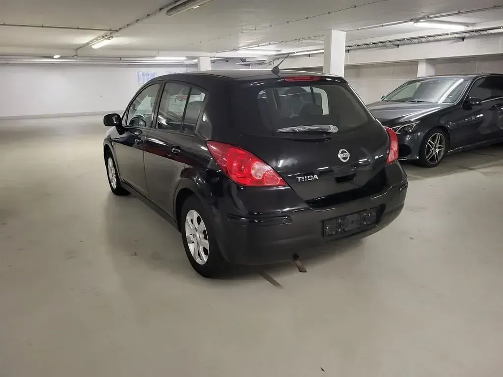 Gebraucht Nissan Tiida Acenta 126 PS (92 kW) 2008 Schwarz Limousine