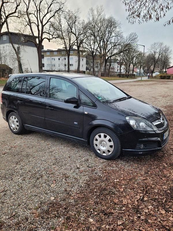 Schwarz Gebraucht 2007 Opel Zafira Edition Van / Kleinbus | 2.800 € (Fairer Preis) - Bild 1/4