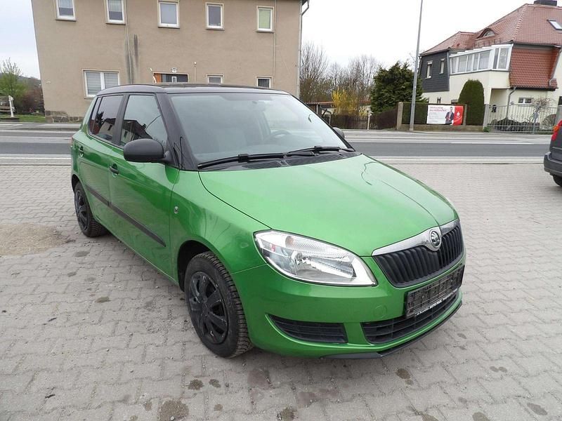 Gebraucht Skoda Fabia Cool Edition 60 PS (44 kW) 2013 Grün Kleinwagen
