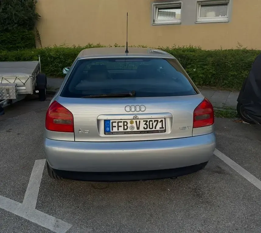 Gebraucht Audi A3 Attraction 125 PS (91 kW) 1998 Grau Kleinwagen