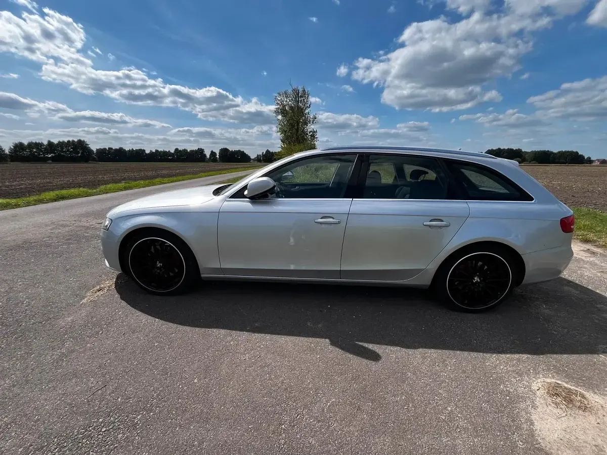 Gebraucht Audi A4 Sport 120 PS (88 kW) 2011 Silber Kombi