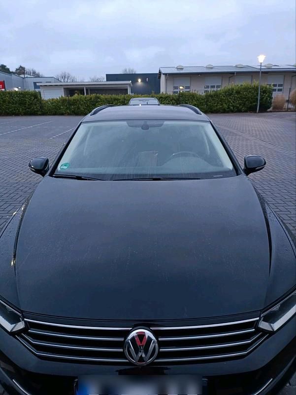 Gebraucht VW Passat Comfortline 190 PS (139 kW) 2015 Schwarz Kombi