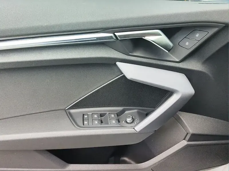 Gebraucht Audi A3 Sportback 150 PS (110 kW) 2024 Weiß Kleinwagen
