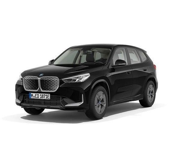 Gebraucht BMW iX1 Performance 150 kW (204 PS) 2024 Schwarz uni SUV
